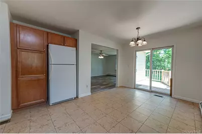 25 Camelot Drive, Centereach, NY 11720 - Photo 24