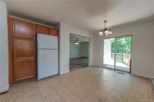 25 Camelot Dr, Centereach, NY 11720 - Photo 24