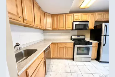 118 18 Union Tpke Apt #B4, Kew Gardens, NY 11415 - Photo 4