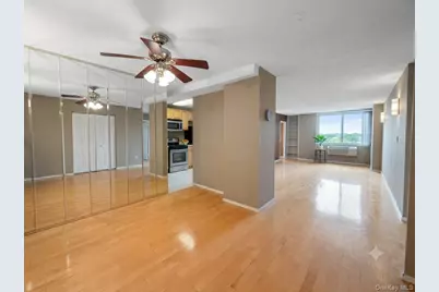 118 18 Union Tpke Apt #B4, Kew Gardens, NY 11415 - Photo 2