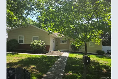 7 Roosevelt Avenue, Greenlawn, NY 11740 - Photo 2