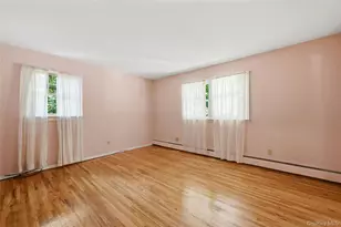 34 Bolan Dr, Huntington Station, NY 11746 - Photo 26