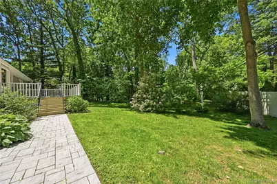 34 Bolan Drive, Huntington Station, NY 11746 - Photo 36
