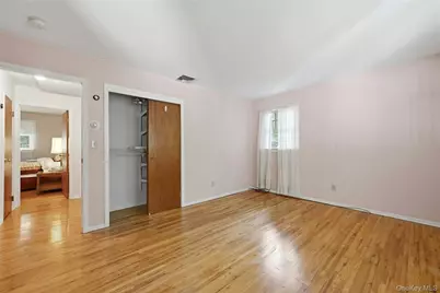 34 Bolan Drive, Huntington Station, NY 11746 - Photo 28