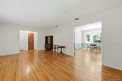 34 Bolan Drive, Huntington Station, NY 11746 - Photo 12