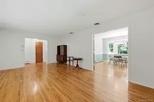 34 Bolan Dr, Huntington Station, NY 11746 - Photo 12