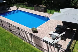 3 Hunter Ct, Dix Hills, NY 11746 - Photo 30