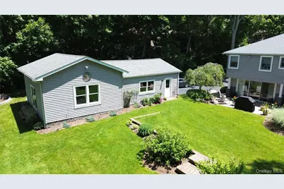 3 Hunter Court, Dix Hills, NY 11746 - Photo 40
