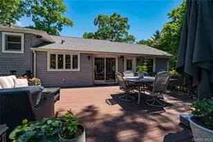 3 Hunter Ct, Dix Hills, NY 11746 - Photo 36