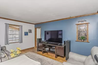 111 Birch Lane, Valley Stream, NY 11581 - Photo 6