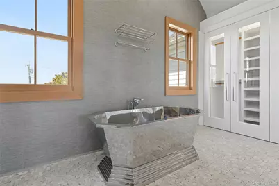 522 Wickapogue Road, Southampton, NY 11968 - Photo 32