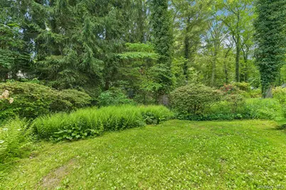 47 Mayfair Drive, Huntington, NY 11743 - Photo 30