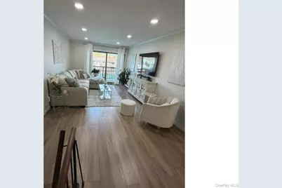 104 Millard Avenue #104, West Babylon, NY 11704 - Photo 6
