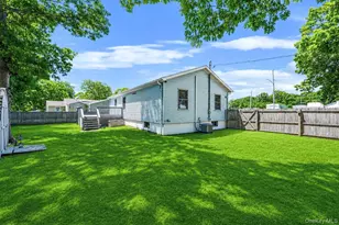 83 Knapp Rd, Mastic Beach, NY 11951 - Photo 32