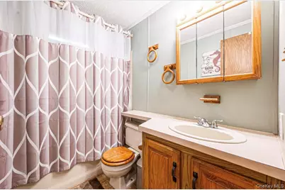 83 Knapp Road, Mastic Beach, NY 11951 - Photo 18