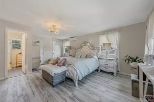 20 Rochelle Ct, Amityville, NY 11701 - Photo 30