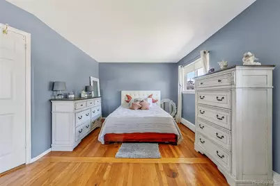 20 Rochelle Court, Amityville, NY 11701 - Photo 14