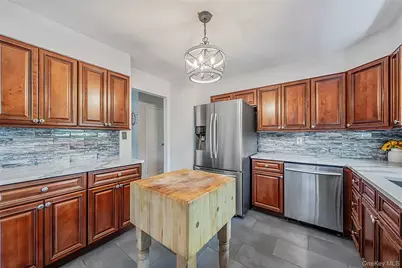 20 Rochelle Court, Amityville, NY 11701 - Photo 26