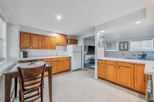 20 Rochelle Ct, Amityville, NY 11701 - Photo 12