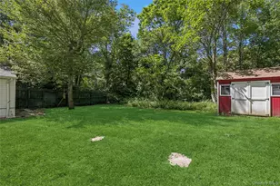 26 Flanders Blvd, Flanders, NY 11901 - Photo 4