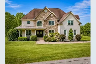 15 Christina Way, Milton, NY 12547 - Photo 1