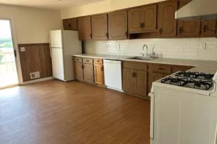 32 Gables Dr, Hicksville, NY 11801 - Photo 6