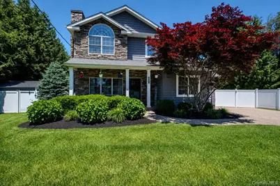 257 4th Street, Saint James, NY 11780 - Photo 2