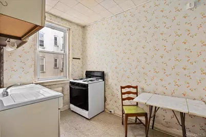 64-09 39 Avenue #43, Woodside, NY 11377 - Photo 4