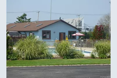 1 Anchorage Way #1401, Freeport, NY 11520 - Photo 2