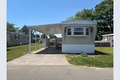 70 Revere Drive, Bohemia, NY 11716 - Photo 2
