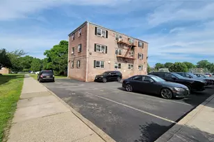 111-09 66th Rd, Forest Hills, NY 11375 - Photo 16