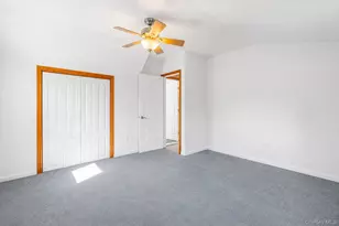 113 Duffy Pl, West Islip, NY 11795 - Photo 24