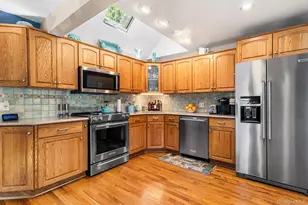 113 Duffy Pl, West Islip, NY 11795 - Photo 8