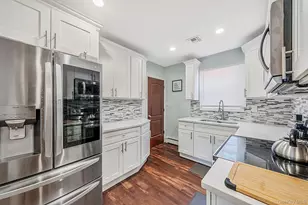 9 Sylvan St, Bay Shore, NY 11706 - Photo 10