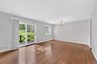 10 Squires Gate, Poughkeepsie, NY 12603 - Photo 16