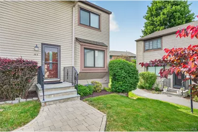 10 Squires Gate #I, Poughkeepsie, NY 12603 - Photo 1