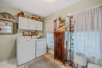 58 Royal Avenue, Flanders, NY 11901 - Photo 14