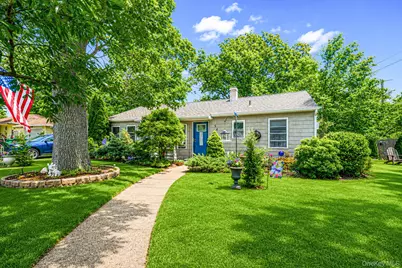 58 Royal Avenue, Flanders, NY 11901 - Photo 1