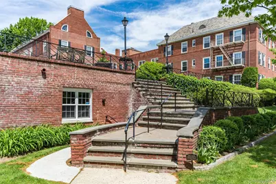 1815 Palmer Avenue #2O, Larchmont, NY 10538 - Photo 2