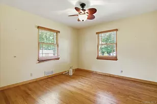 42 Cliff Rd, Port Jefferson, NY 11777 - Photo 16