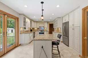 42 Cliff Rd, Port Jefferson, NY 11777 - Photo 10