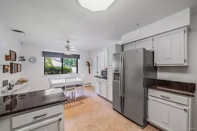 96 Fulton Boulevard, Commack, NY 11725 - Photo 20
