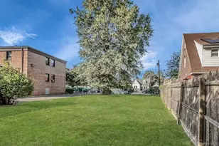 103 Lawson St St, Hempstead, NY 11550 - Photo 14