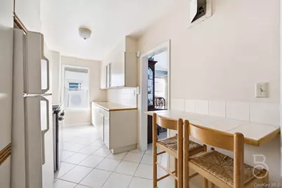 21-08 Ditmars Boulevard, Astoria, NY 11105 - Photo 18