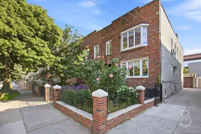 21-08 Ditmars Boulevard, Astoria, NY 11105 - Photo 2