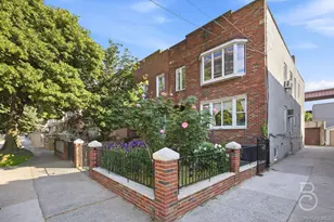 21-08 Ditmars Blvd, Astoria, NY 11105 - Photo 2