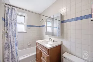 21-08 Ditmars Blvd, Astoria, NY 11105 - Photo 22