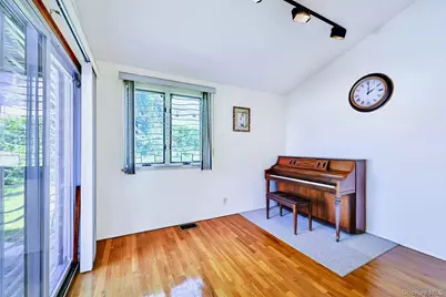 3325 149th Place, Flushing, NY 11354 - Photo 10