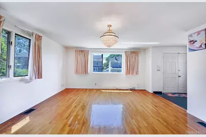 3325 149th Place, Flushing, NY 11354 - Photo 4