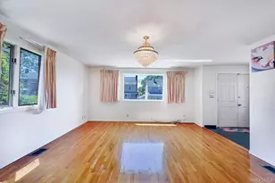 33-25 149th Pl, Flushing, NY 11354 - Photo 4